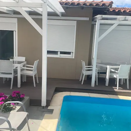 Αvli villa Sarti 3 *