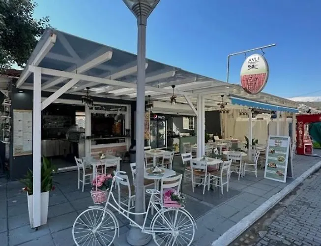 Αvli villa Sarti 3 *