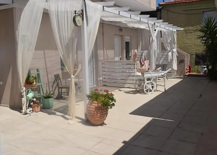 Αvli Sarti Studios & Apartments No 3 *